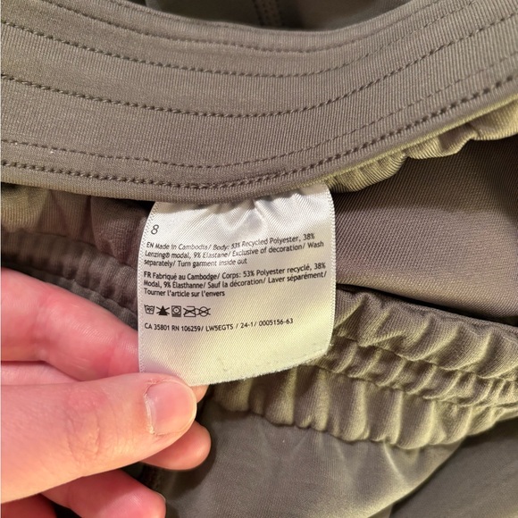 lululemon athletica Women's Green Softstreme pant - Picture 5 of 5